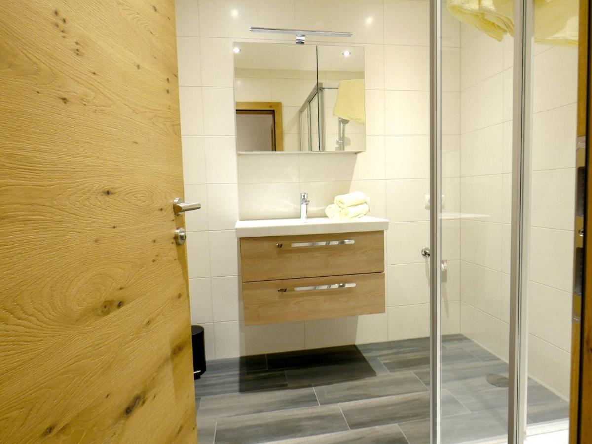 Top Holiday Flat In Fuegen Near The Ski Area 外观 照片